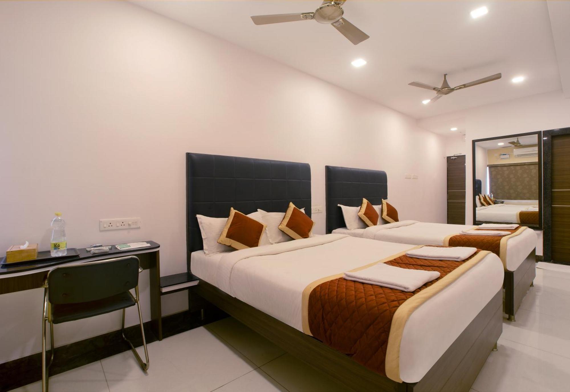 Manjhi Residency Hotell Tiruchirappalli Exteriör bild