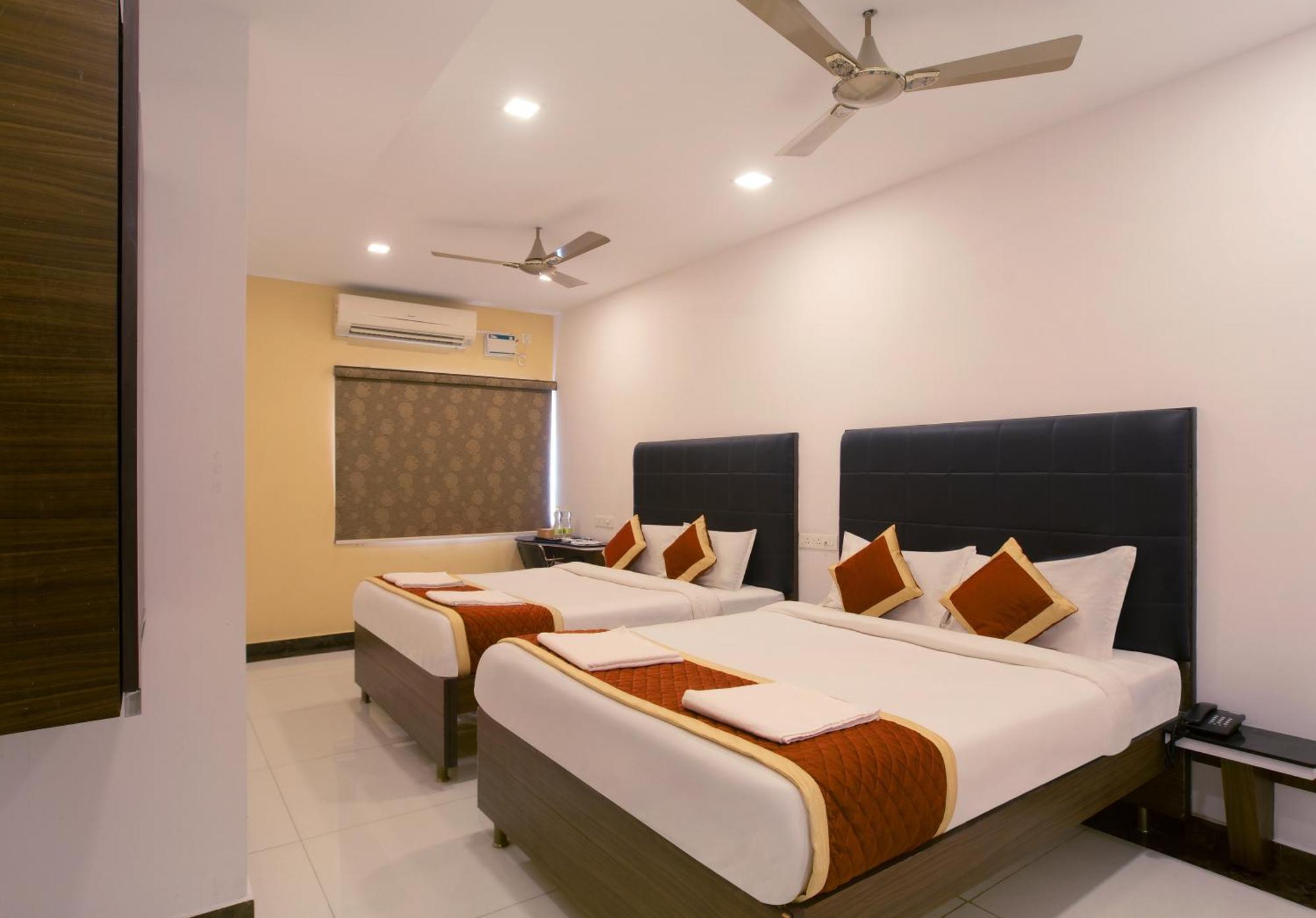 Manjhi Residency Hotell Tiruchirappalli Exteriör bild