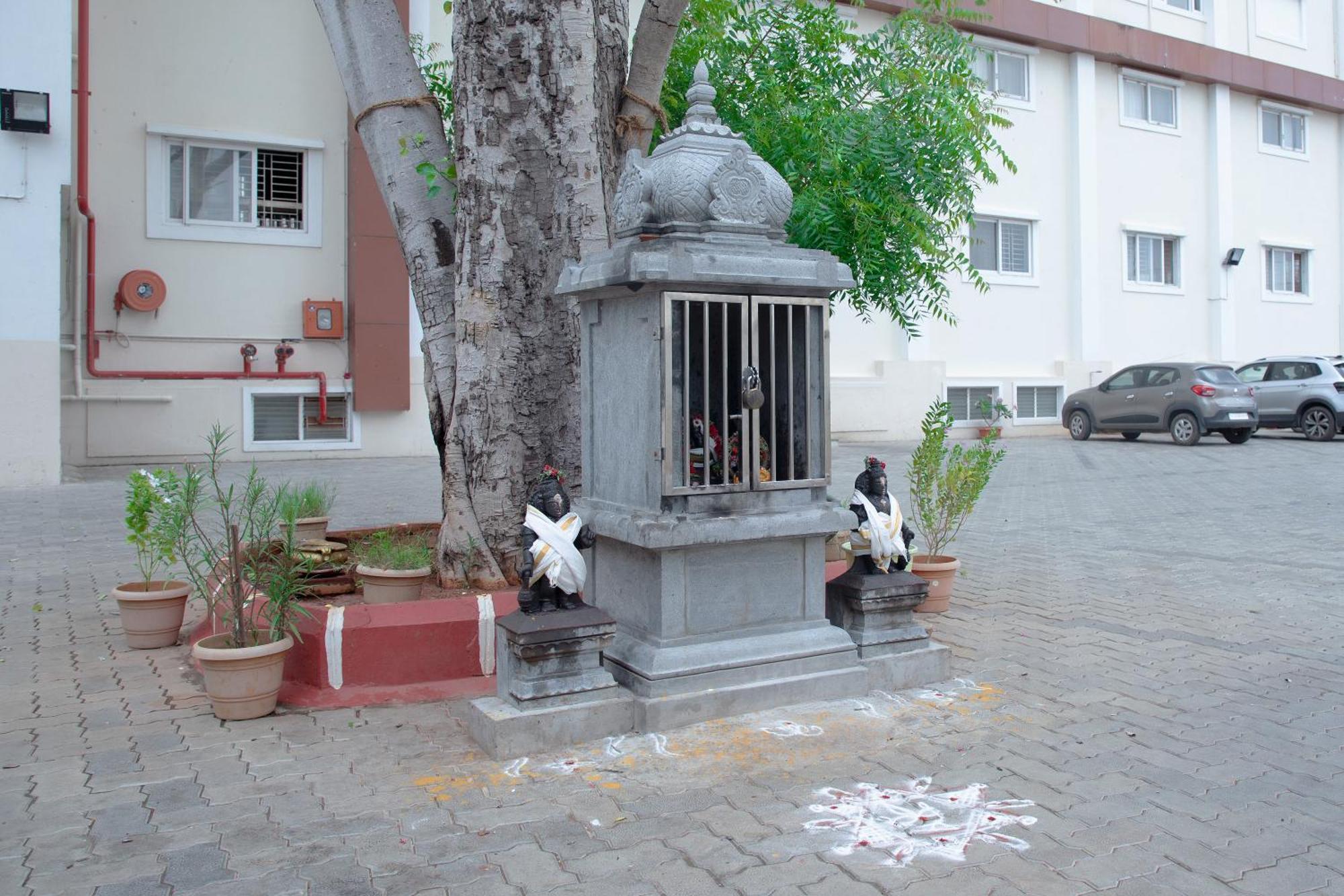 Manjhi Residency Hotell Tiruchirappalli Exteriör bild