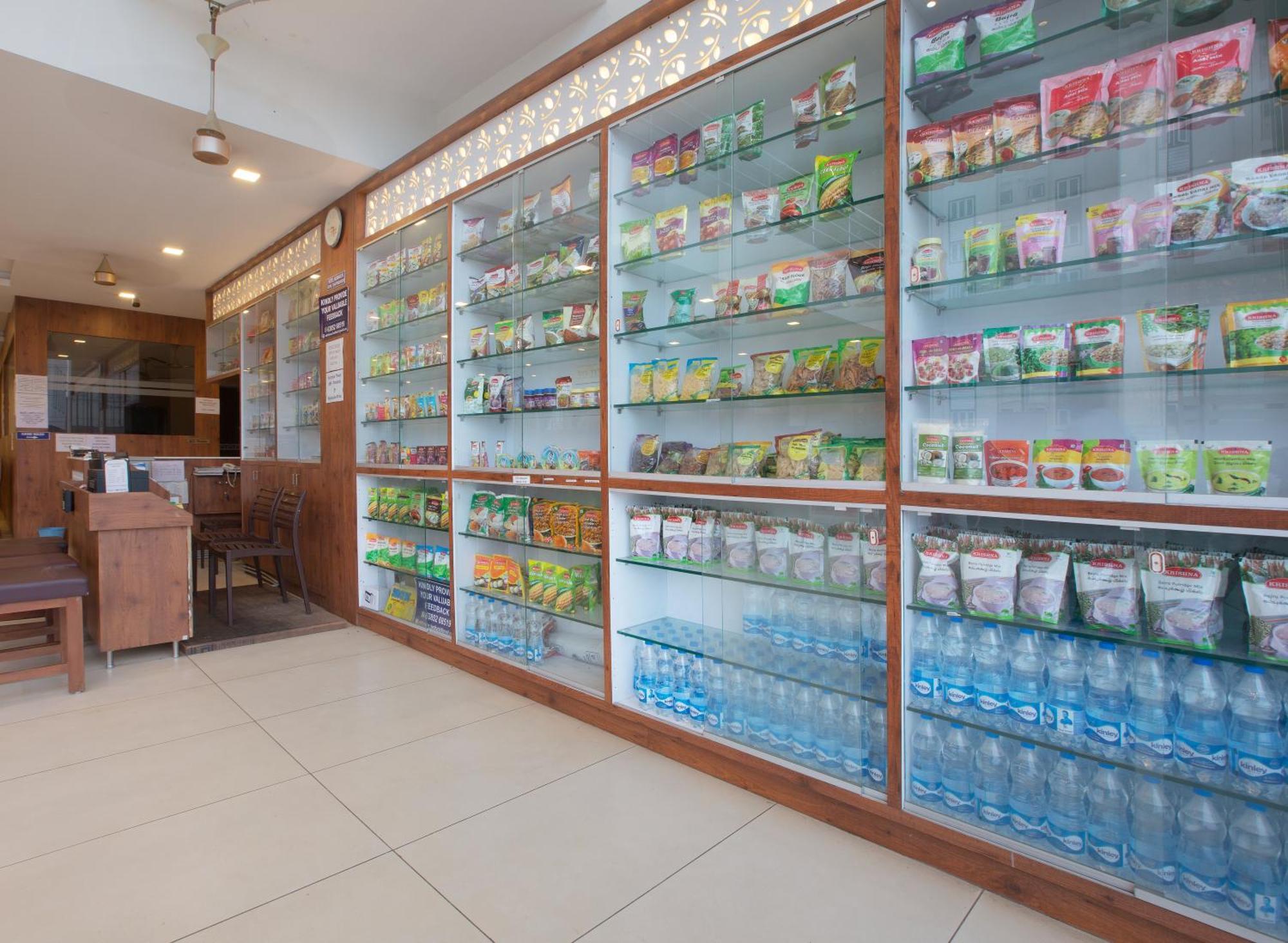 Manjhi Residency Hotell Tiruchirappalli Exteriör bild