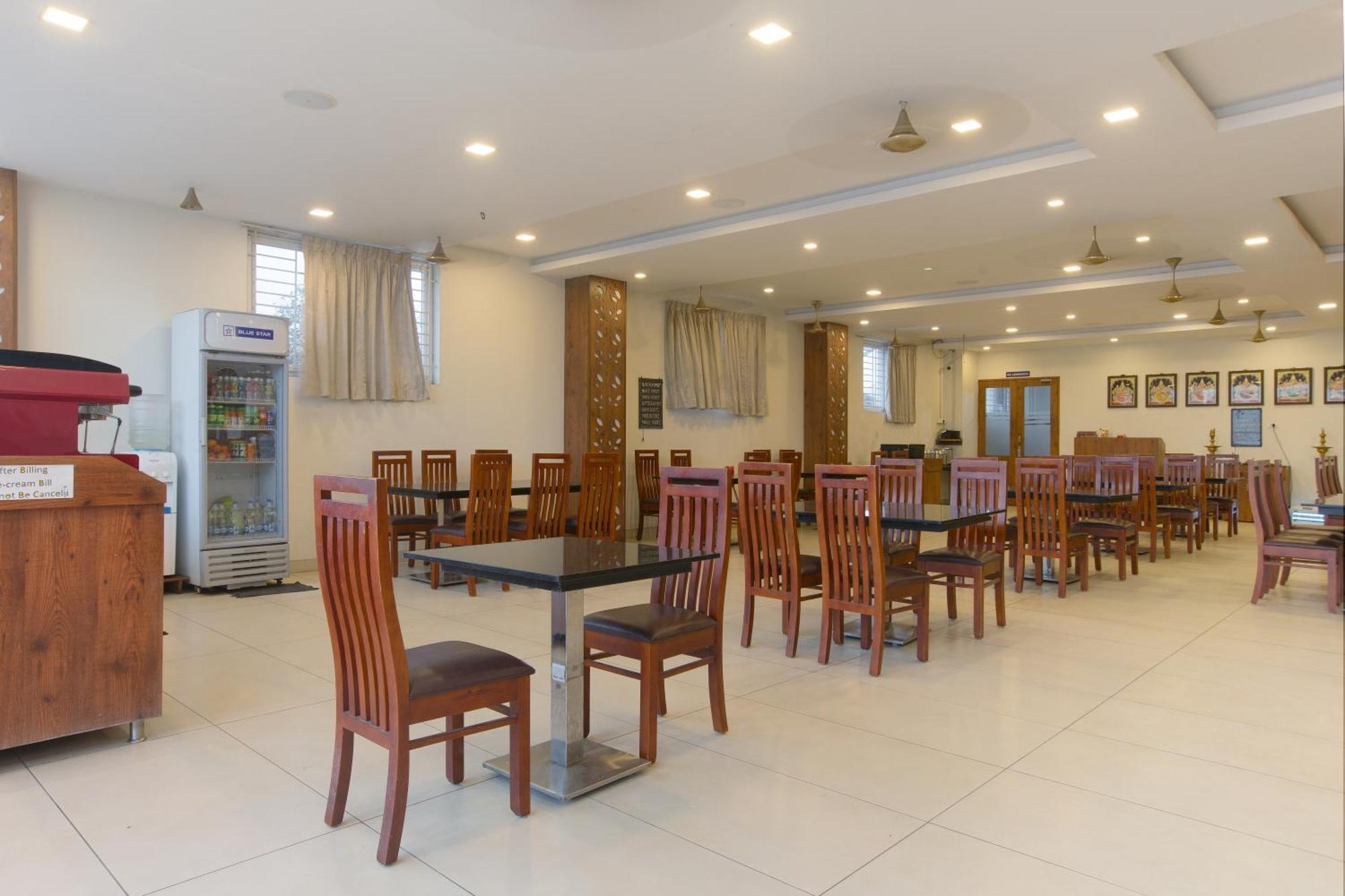 Manjhi Residency Hotell Tiruchirappalli Exteriör bild